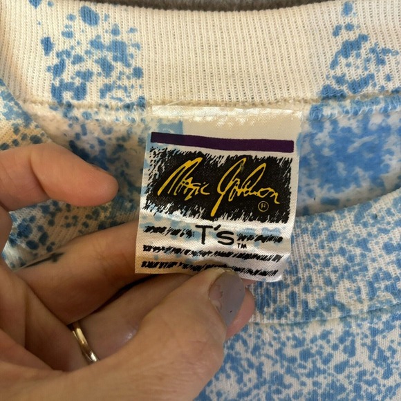 Vintage LA Lakers Magic Johnson Sweatshirt NBA Medium DEADSTOCK Graphic 90’s T’s - Picture 9 of 16